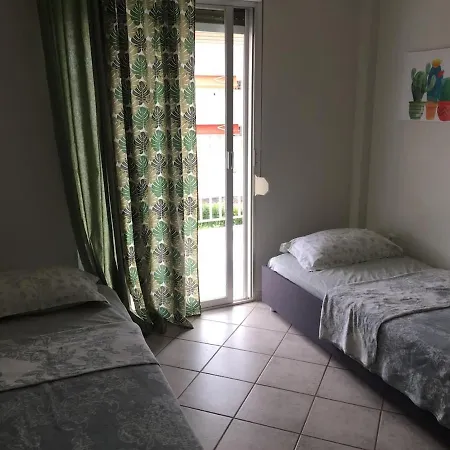 Apartment Korali By The Sea Nea Plagia